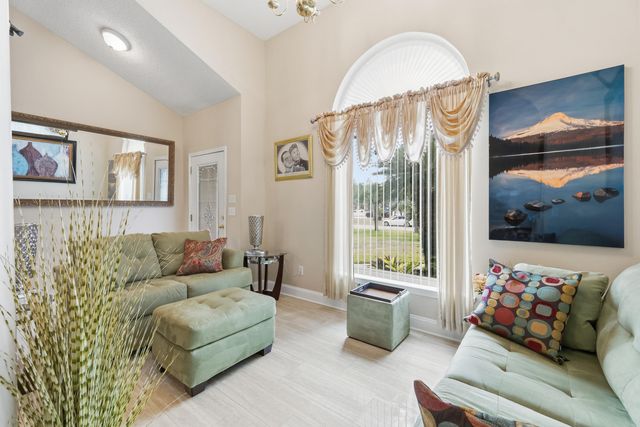 7456 Woodmont Road, Navarre, FL 32566