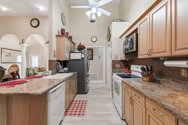 7456 Woodmont Road, Navarre, FL 32566