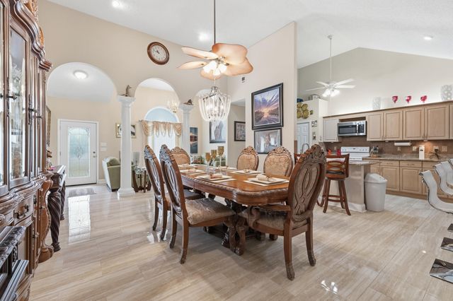 7456 Woodmont Road, Navarre, FL 32566