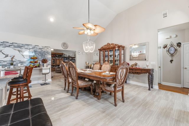 7456 Woodmont Road, Navarre, FL 32566