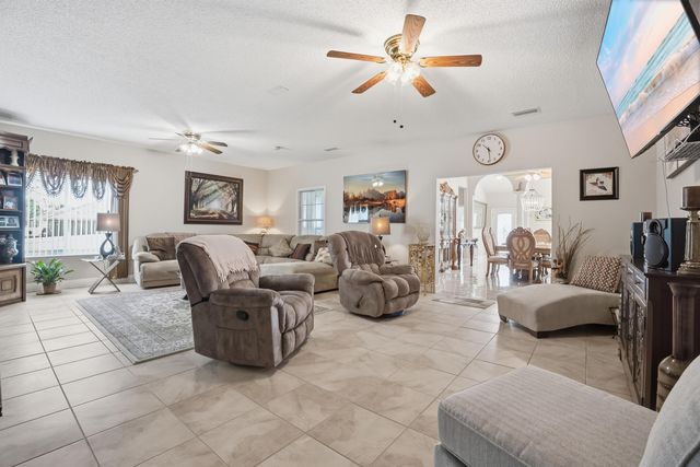 7456 Woodmont Road, Navarre, FL 32566