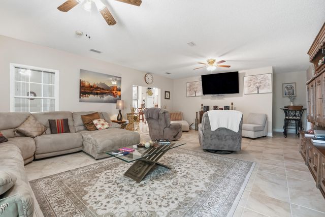 7456 Woodmont Road, Navarre, FL 32566