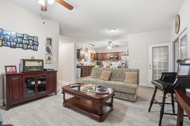 7456 Woodmont Road, Navarre, FL 32566