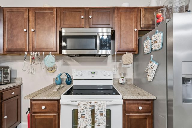 7456 Woodmont Road, Navarre, FL 32566