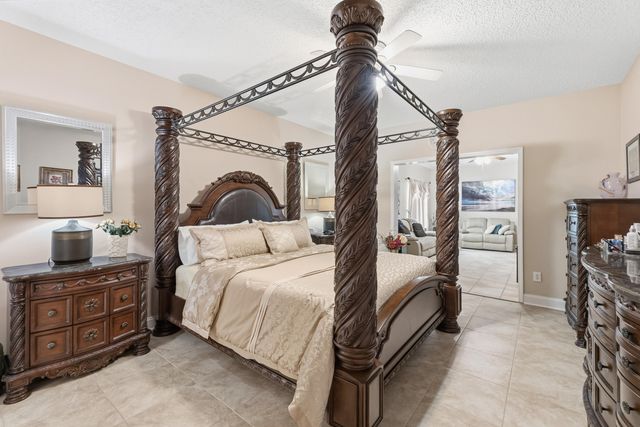 7456 Woodmont Road, Navarre, FL 32566