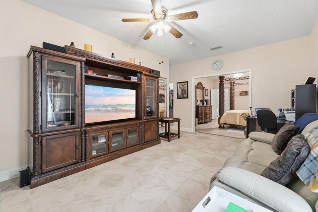 7456 Woodmont Road, Navarre, FL 32566