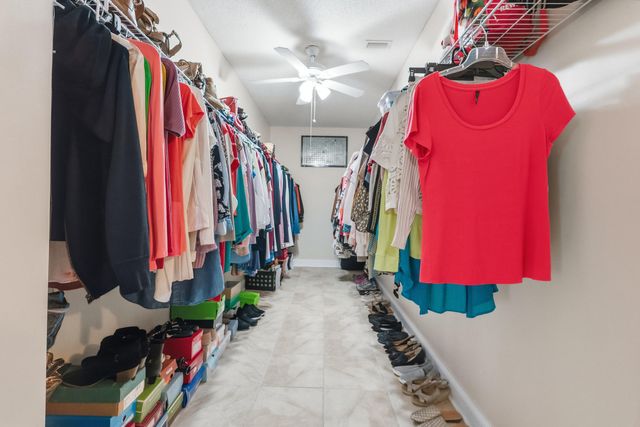 7456 Woodmont Road, Navarre, FL 32566