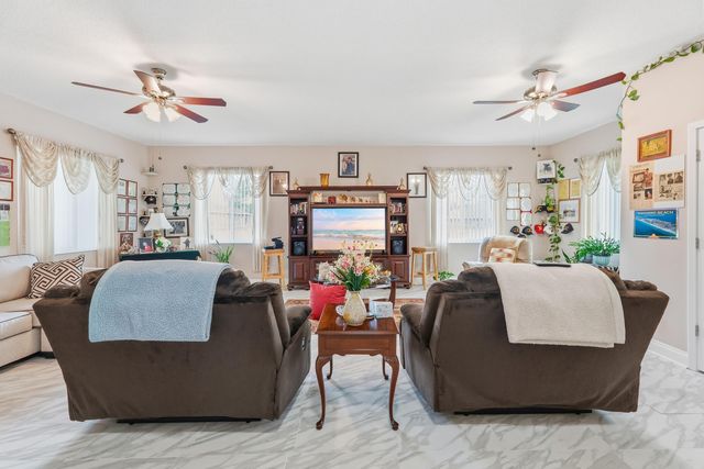 7456 Woodmont Road, Navarre, FL 32566