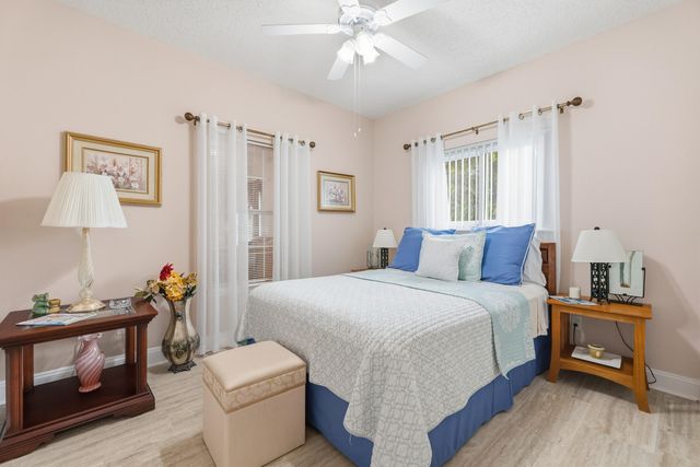 7456 Woodmont Road, Navarre, FL 32566