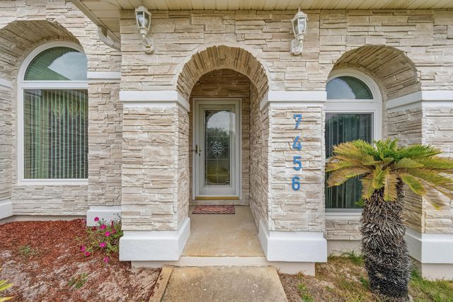 7456 Woodmont Road, Navarre, FL 32566