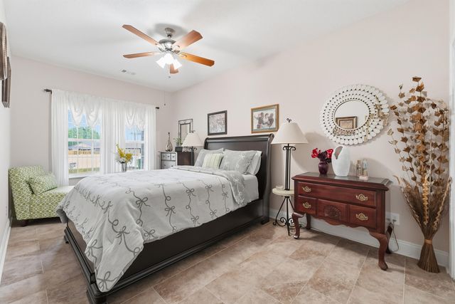 7456 Woodmont Road, Navarre, FL 32566