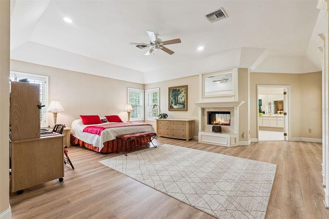 628 E CLUB CIRCLE, Longwood, FL 32779