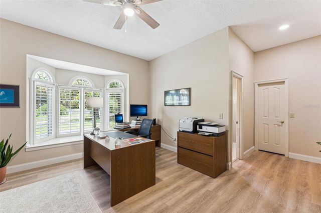 628 E CLUB CIRCLE, Longwood, FL 32779
