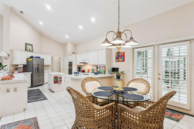 628 E CLUB CIRCLE, Longwood, FL 32779
