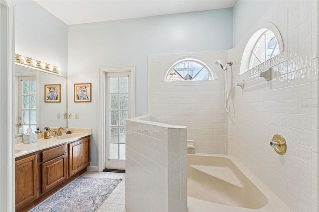 628 E CLUB CIRCLE, Longwood, FL 32779