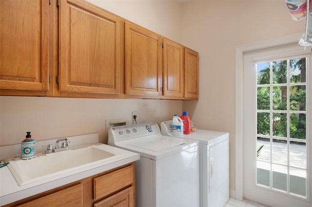 628 E CLUB CIRCLE, Longwood, FL 32779