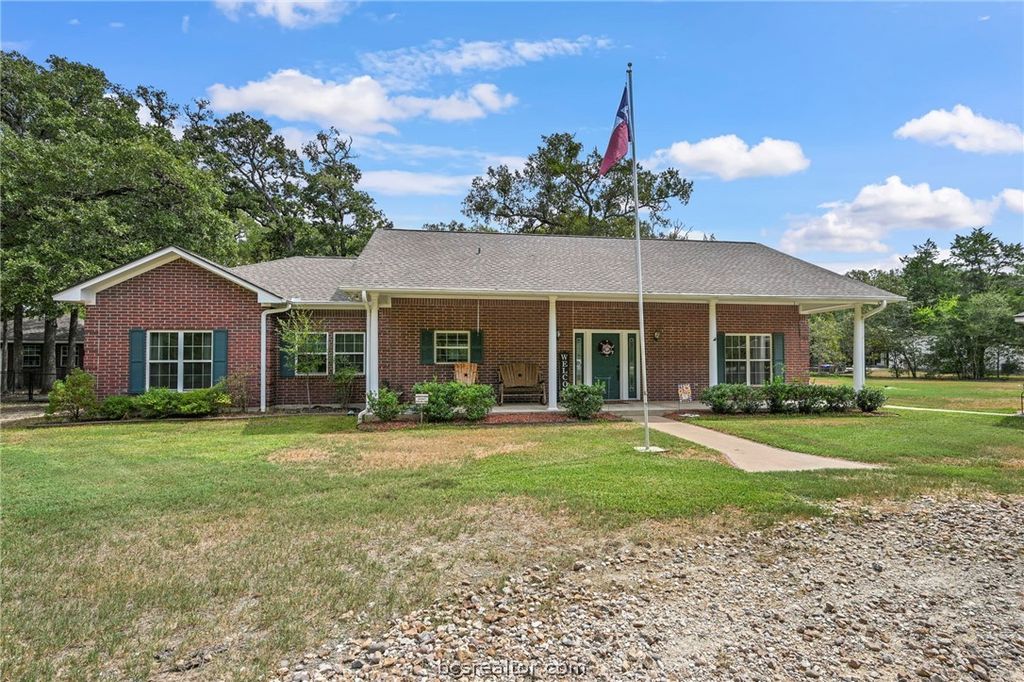 7601 Jones Road, College Station, TX 77845 — exterior