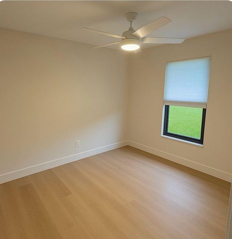 5042 Sheridan Street, Hollywood, FL 33021