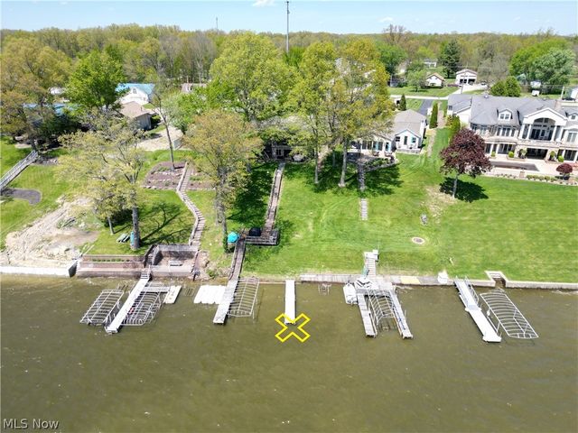 17991 Mahoning Avenue, Lake Milton, OH 44429