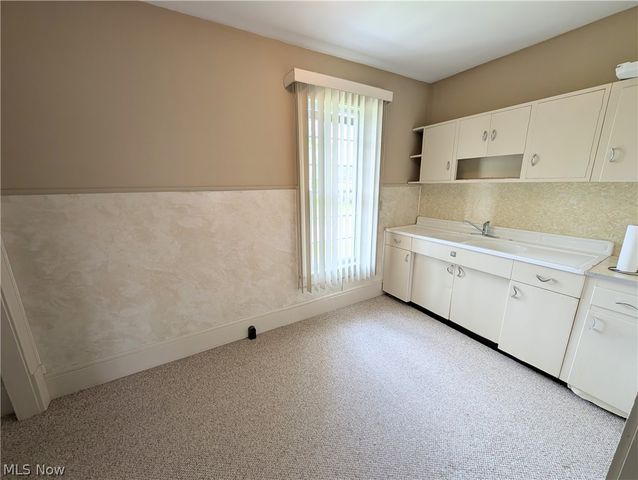 17991 Mahoning Avenue, Lake Milton, OH 44429