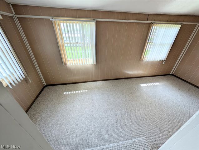 17991 Mahoning Avenue, Lake Milton, OH 44429