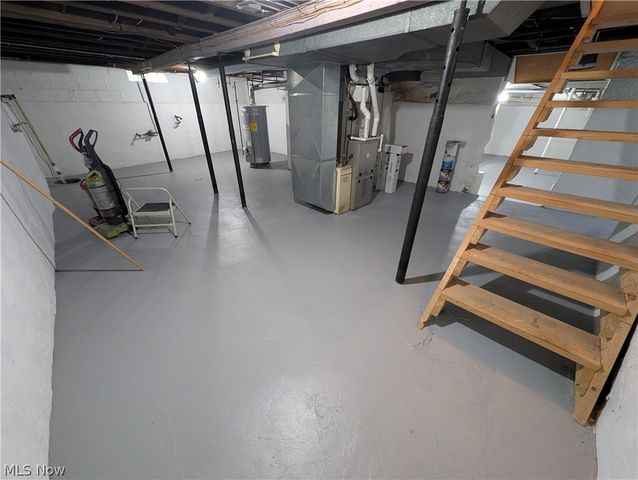 17991 Mahoning Avenue, Lake Milton, OH 44429