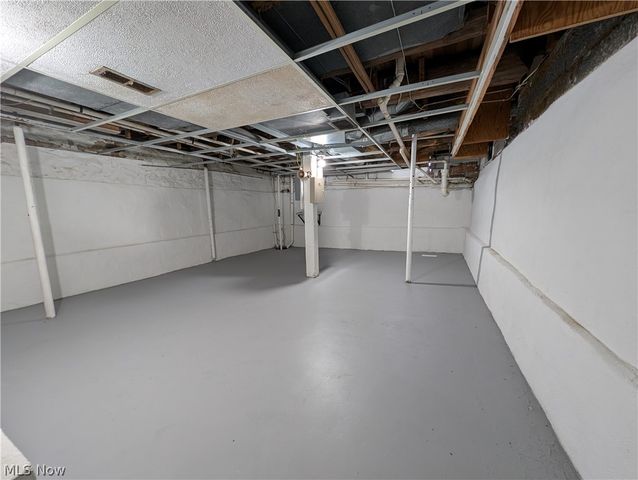 17991 Mahoning Avenue, Lake Milton, OH 44429