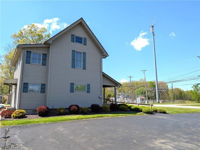17991 Mahoning Avenue, Lake Milton, OH 44429