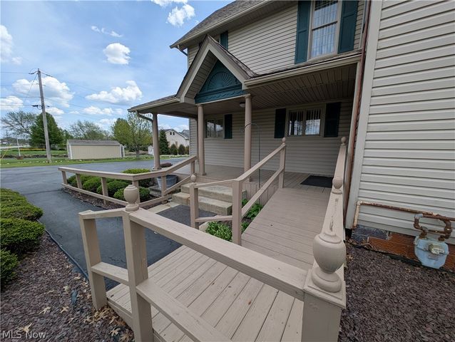 17991 Mahoning Avenue, Lake Milton, OH 44429