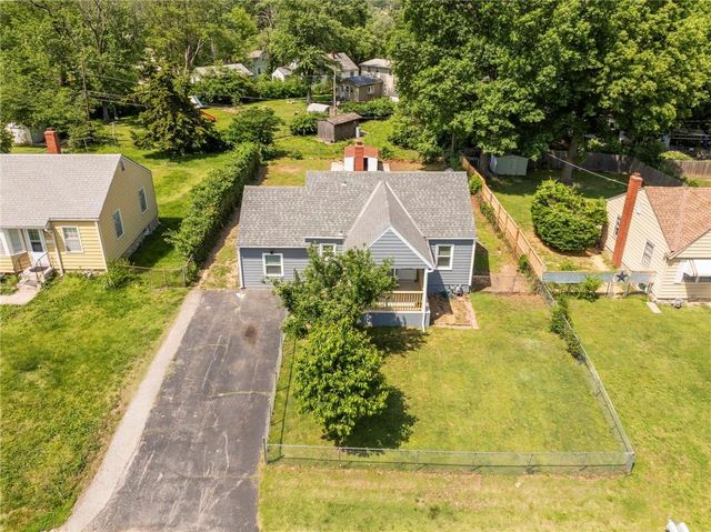 1306 Gibbs Road, Kansas City, KS 66103