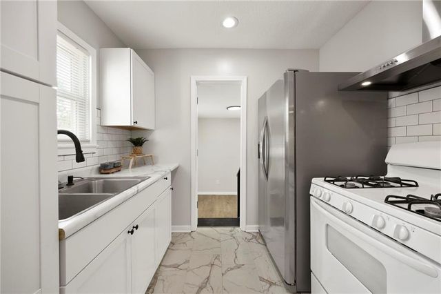 1306 Gibbs Road, Kansas City, KS 66103