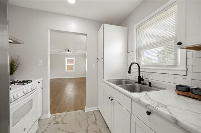 1306 Gibbs Road, Kansas City, KS 66103