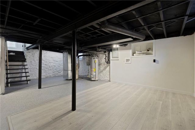 1306 Gibbs Road, Kansas City, KS 66103