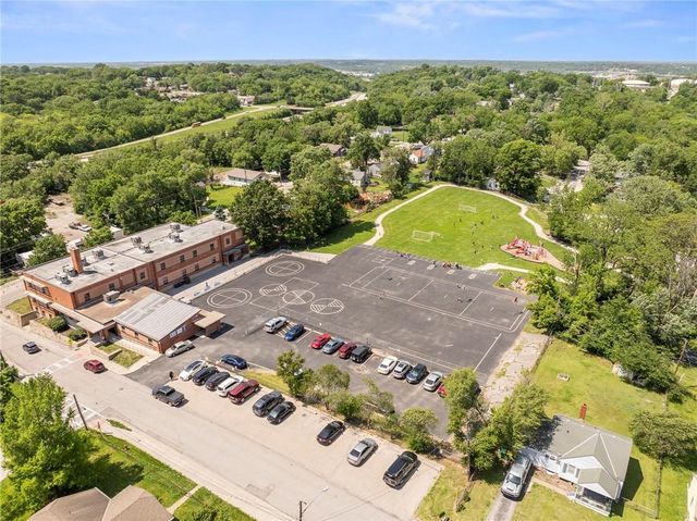 1306 Gibbs Road, Kansas City, KS 66103