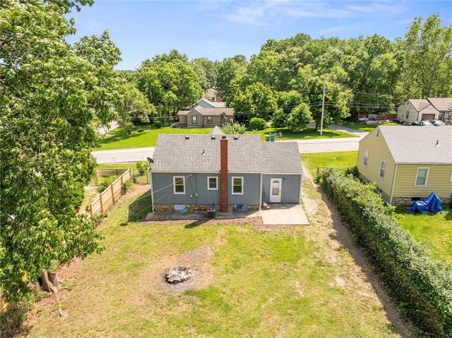 1306 Gibbs Road, Kansas City, KS 66103
