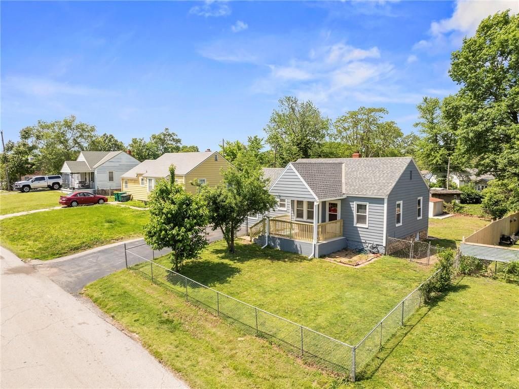1306 Gibbs Road, Kansas City, KS 66103