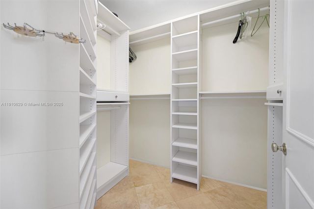 4779 Collins Ave 3206, Miami Beach, FL 33140