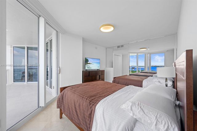 4779 Collins Ave 3206, Miami Beach, FL 33140