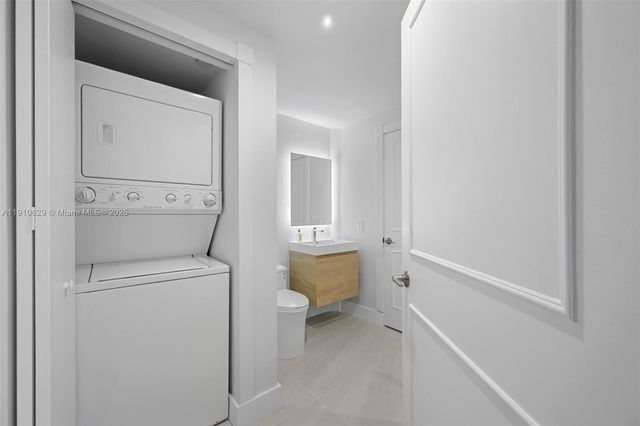 4779 Collins Ave 3206, Miami Beach, FL 33140