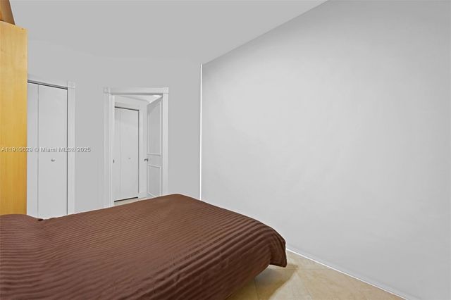 4779 Collins Ave 3206, Miami Beach, FL 33140