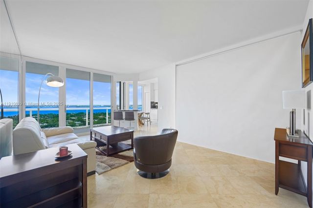 4779 Collins Ave 3206, Miami Beach, FL 33140