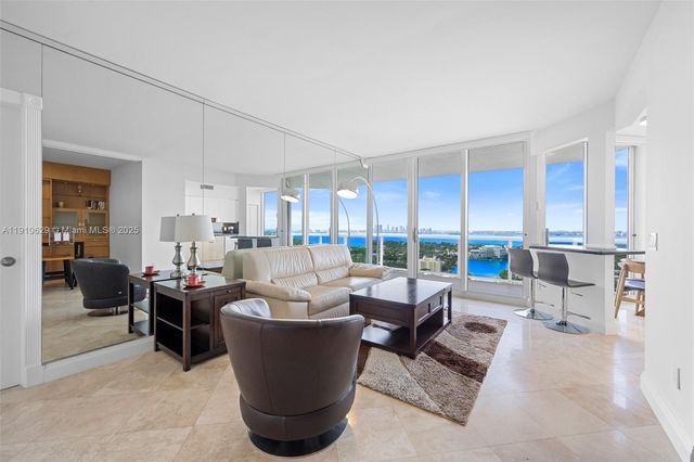 4779 Collins Ave 3206, Miami Beach, FL 33140