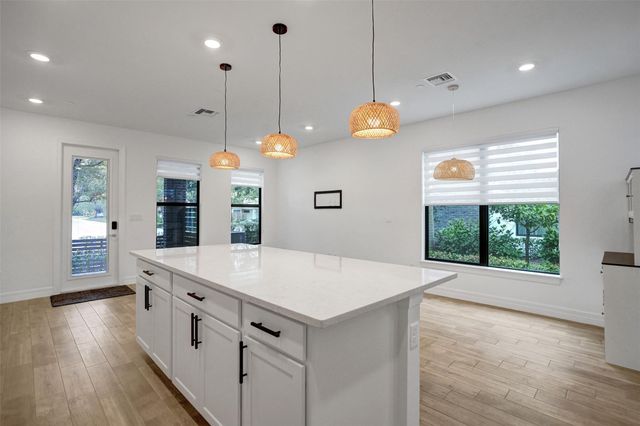 8355 NW 7th Place, Plantation, FL 33324