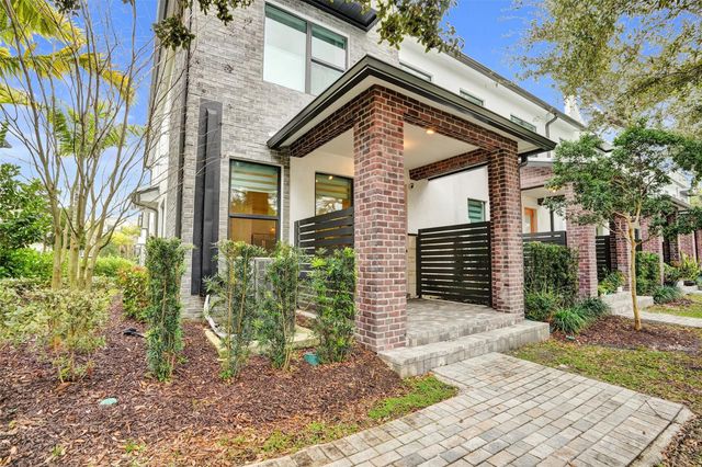 8355 NW 7th Place, Plantation, FL 33324