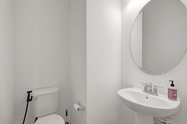 8355 NW 7th Place, Plantation, FL 33324