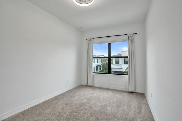 8355 NW 7th Place, Plantation, FL 33324