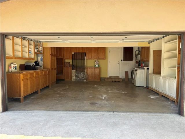 1916 S Wood, Santa Ana, CA 92704