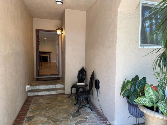 1916 S Wood, Santa Ana, CA 92704