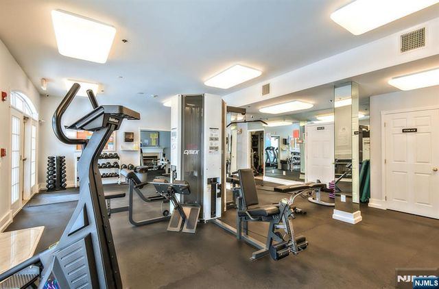 349 Wilshire Drive 3050, Nutley, NJ 07110