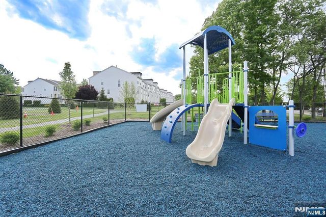 349 Wilshire Drive 3050, Nutley, NJ 07110